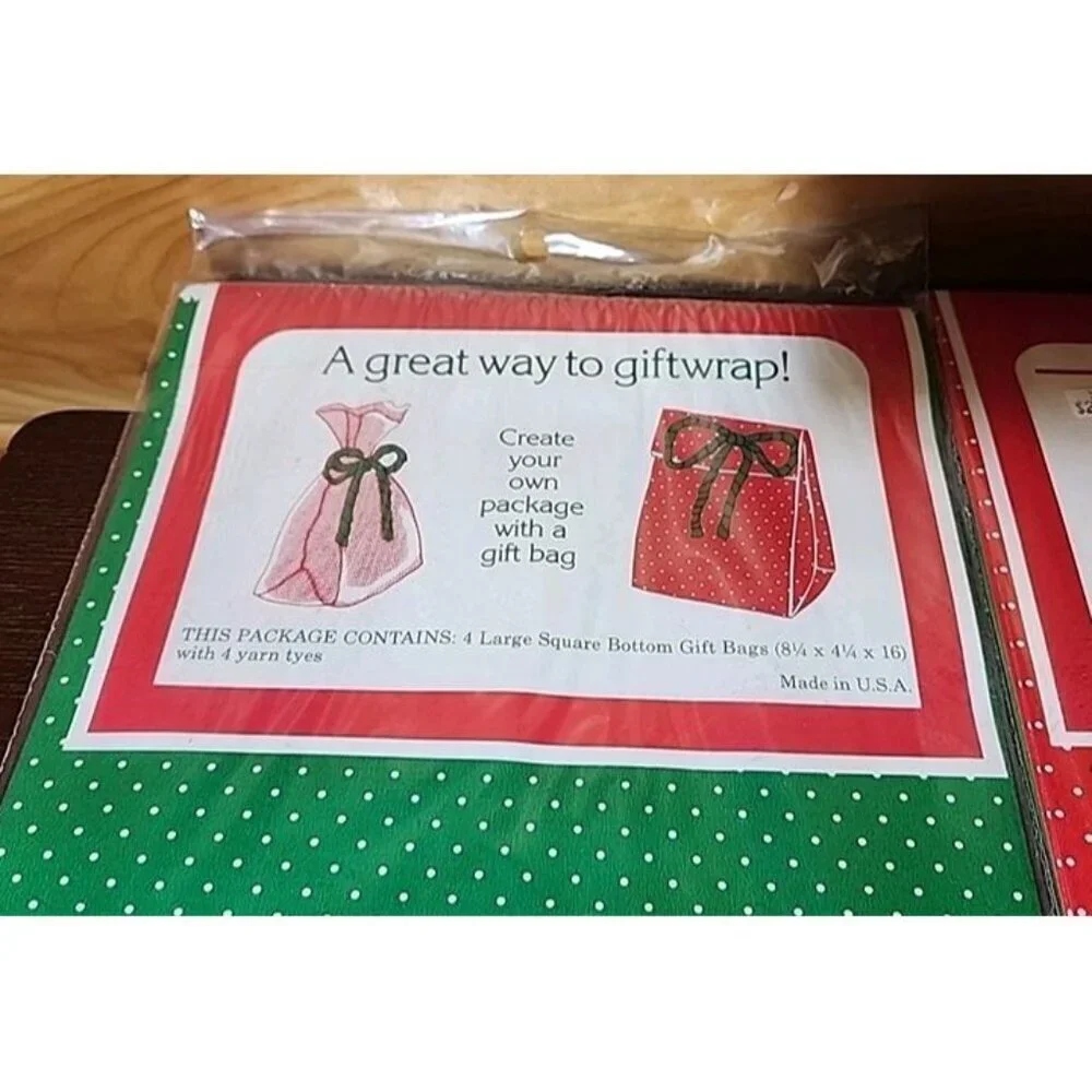 2 Packages Vintage Gift Bag With Yarn Made In USA